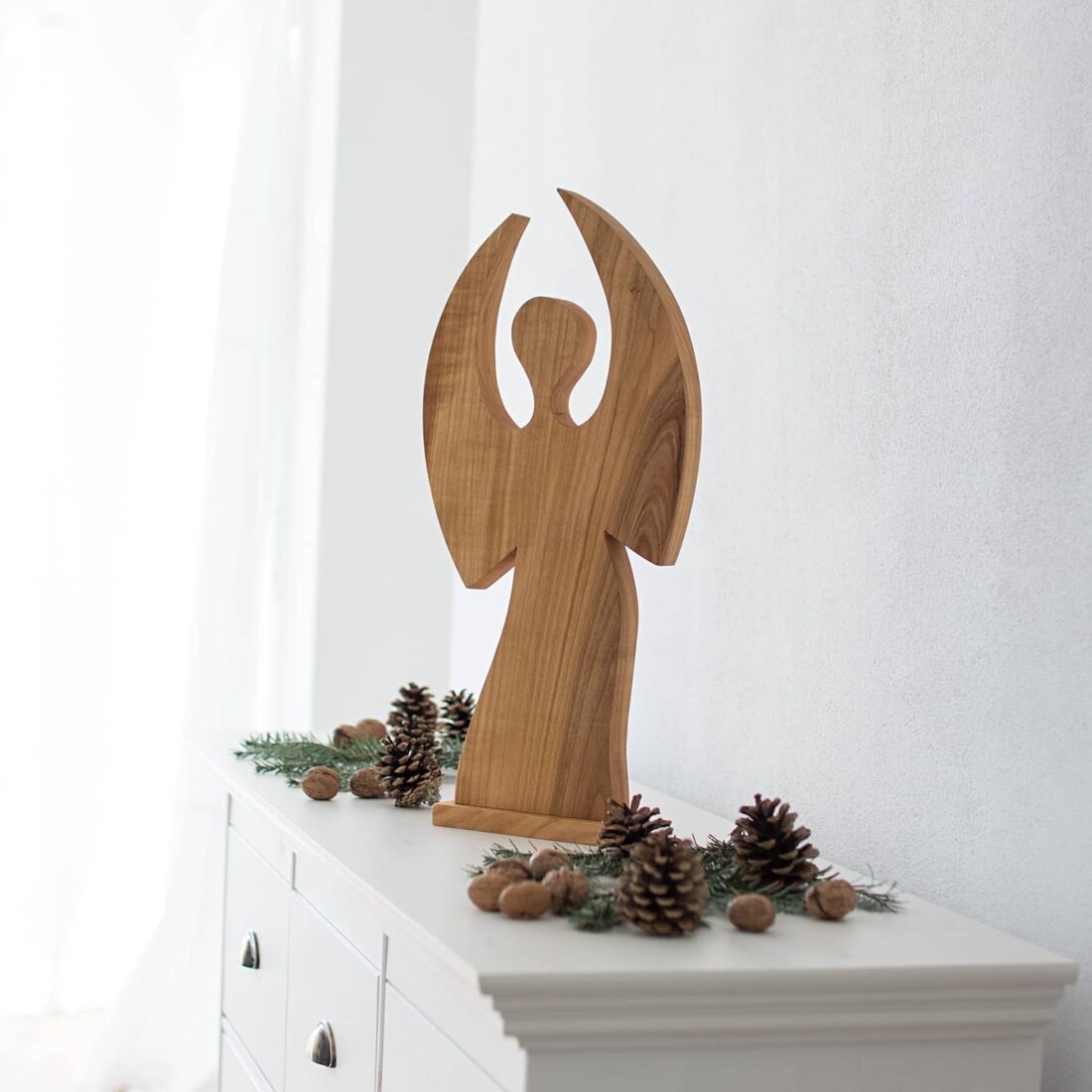 Großer Holzengel modern - Hinum und Herum Weihnachtsdeko