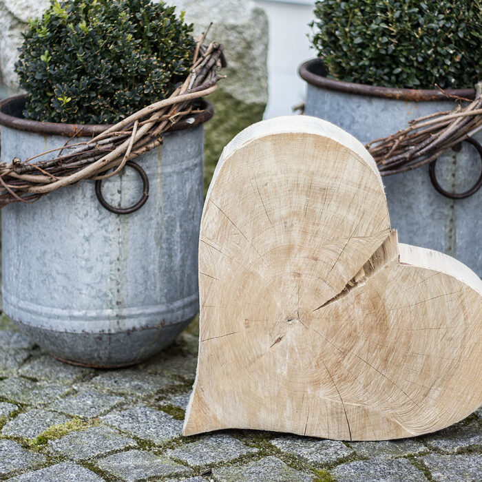 großes Holzherz Geschenkidee