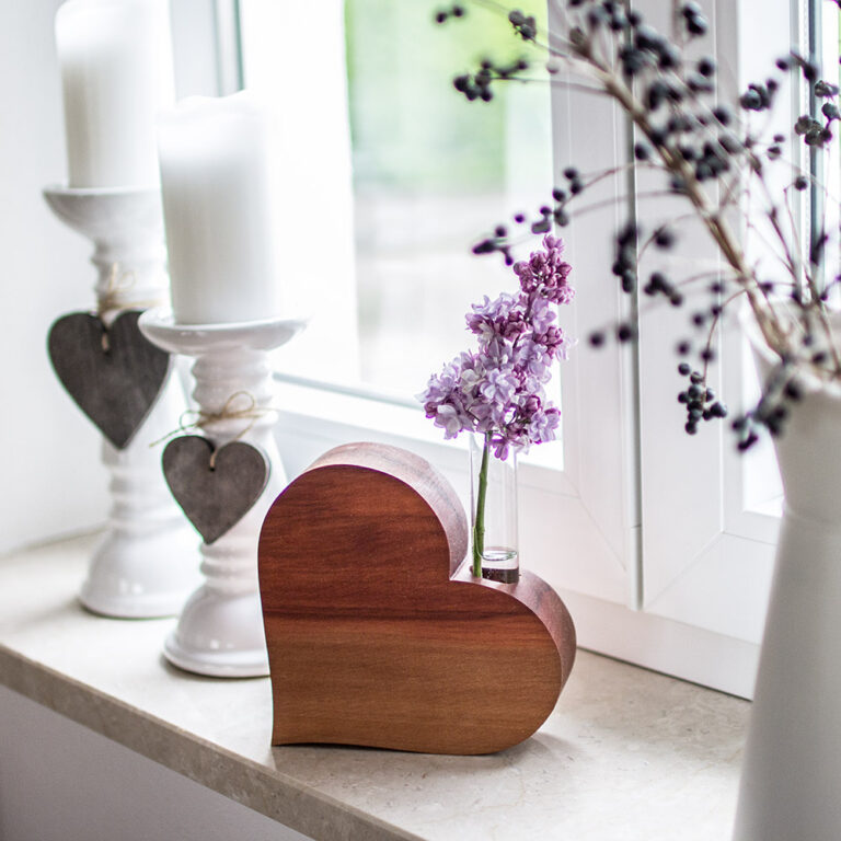 Holzherz Vase Groß | Herz Mit Reagenzglas - Hinum Und Herum