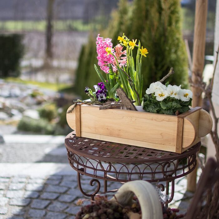 Holzdeko handgemacht zum Dekorieren im Frühling