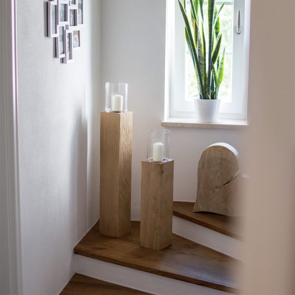 Holzsäule aus Eichenholz mit Glasaufsatz - Wohnzimmer einrichten