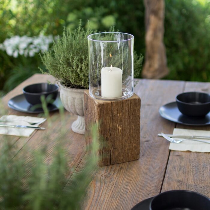 urige Tischdeko Altholzbalken mit Windlicht