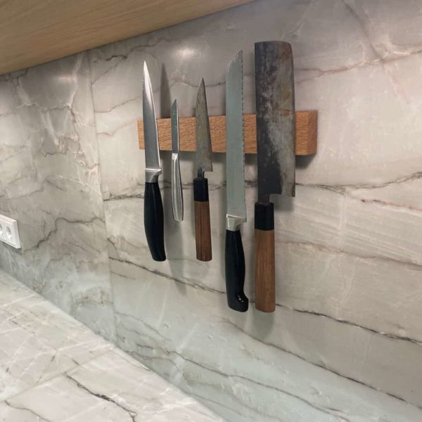 Tolle Messerleiste für deine moderne Küche - Aus massivem Eichenholz gefertigt